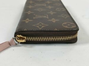 69b17de8-d97e-47af-bfc3-24d93272f010 Clemence Wallet Monogram Canvas (pari al nuovo)