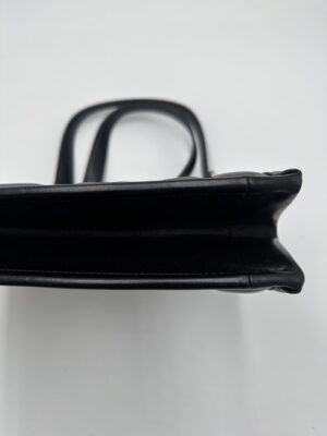 7438d80c-da91-4098-94ce-139aed1be813 Essential Tote Archicannage Quilt Calfskin Small (pari al nuovo)